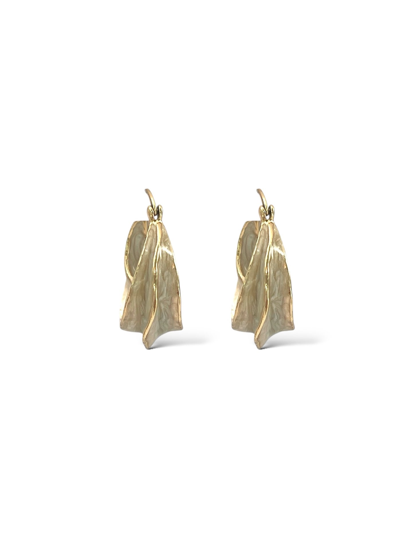 White Pearl Earrings image 2