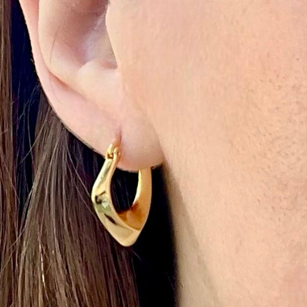 Elegant Hoop Earrings image 6